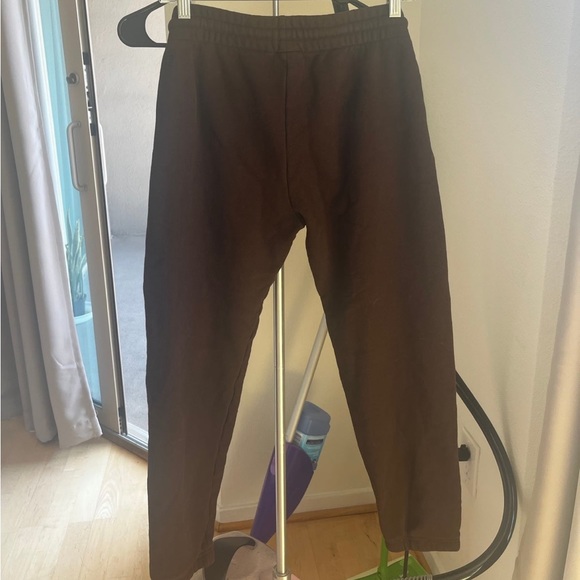 Aritzia tna cozy boyfriend sweatpants - Picture 3 of 5